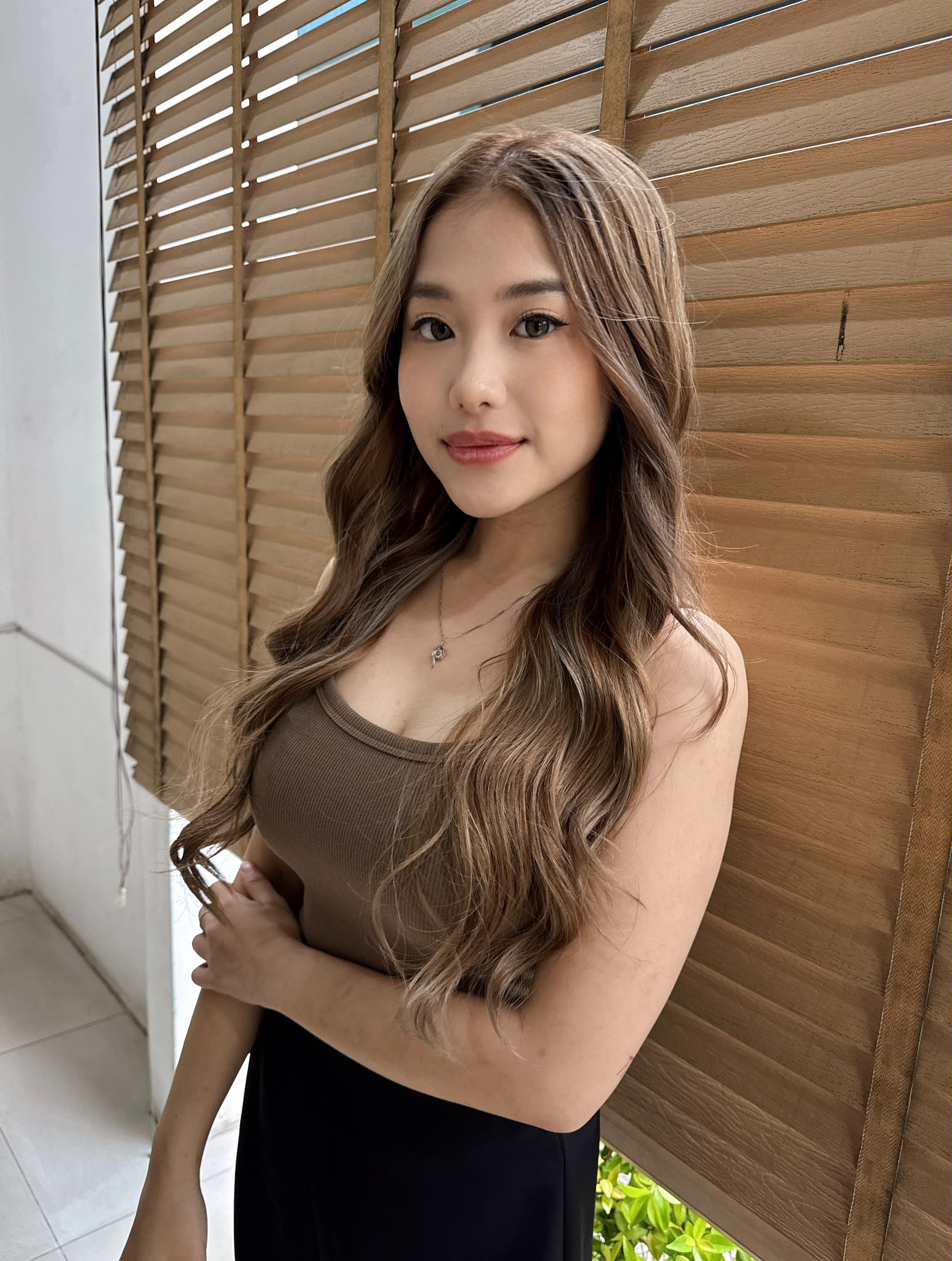 Layer Cut × Light Ash Brown Color