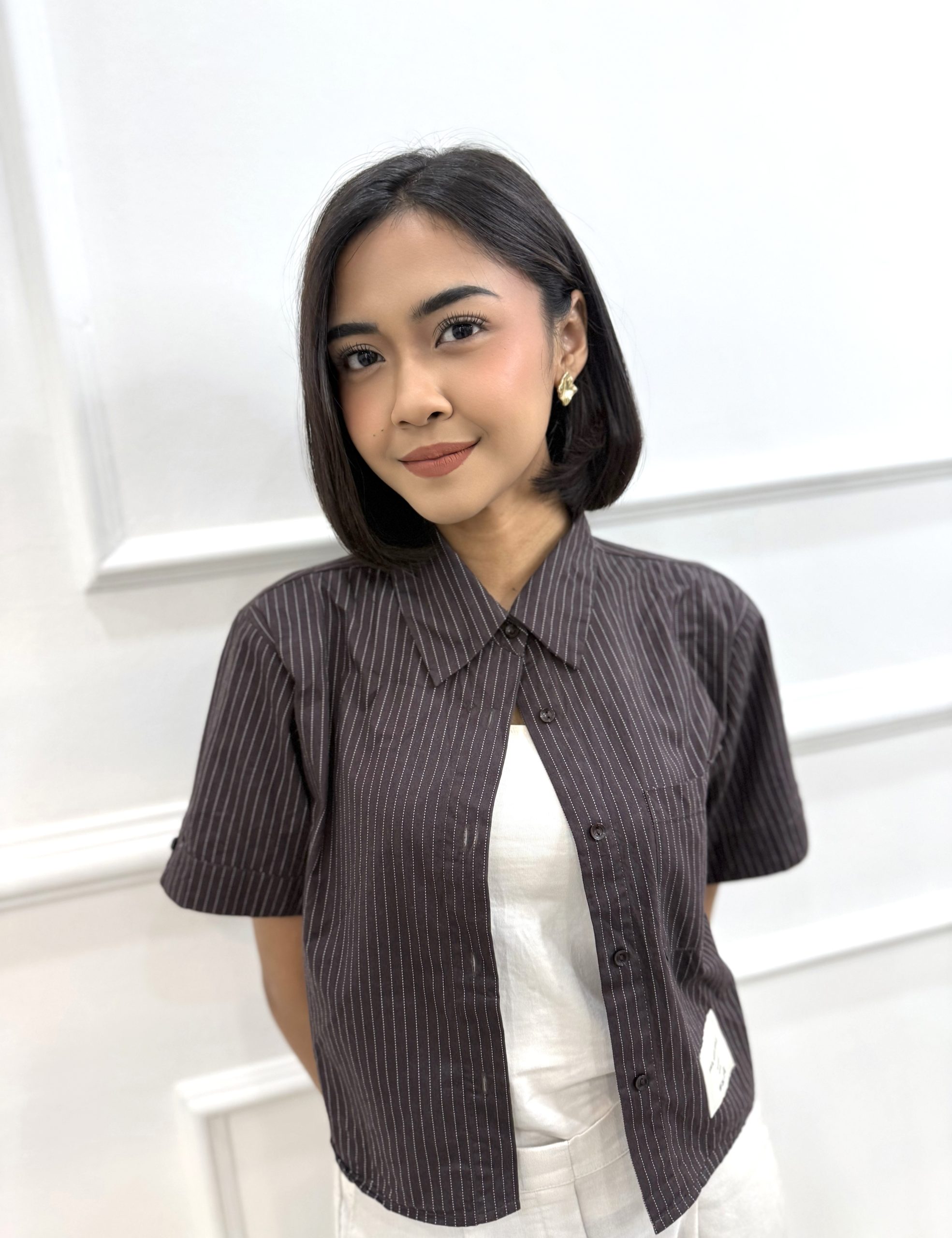 Bob Cut × Natural Black Color