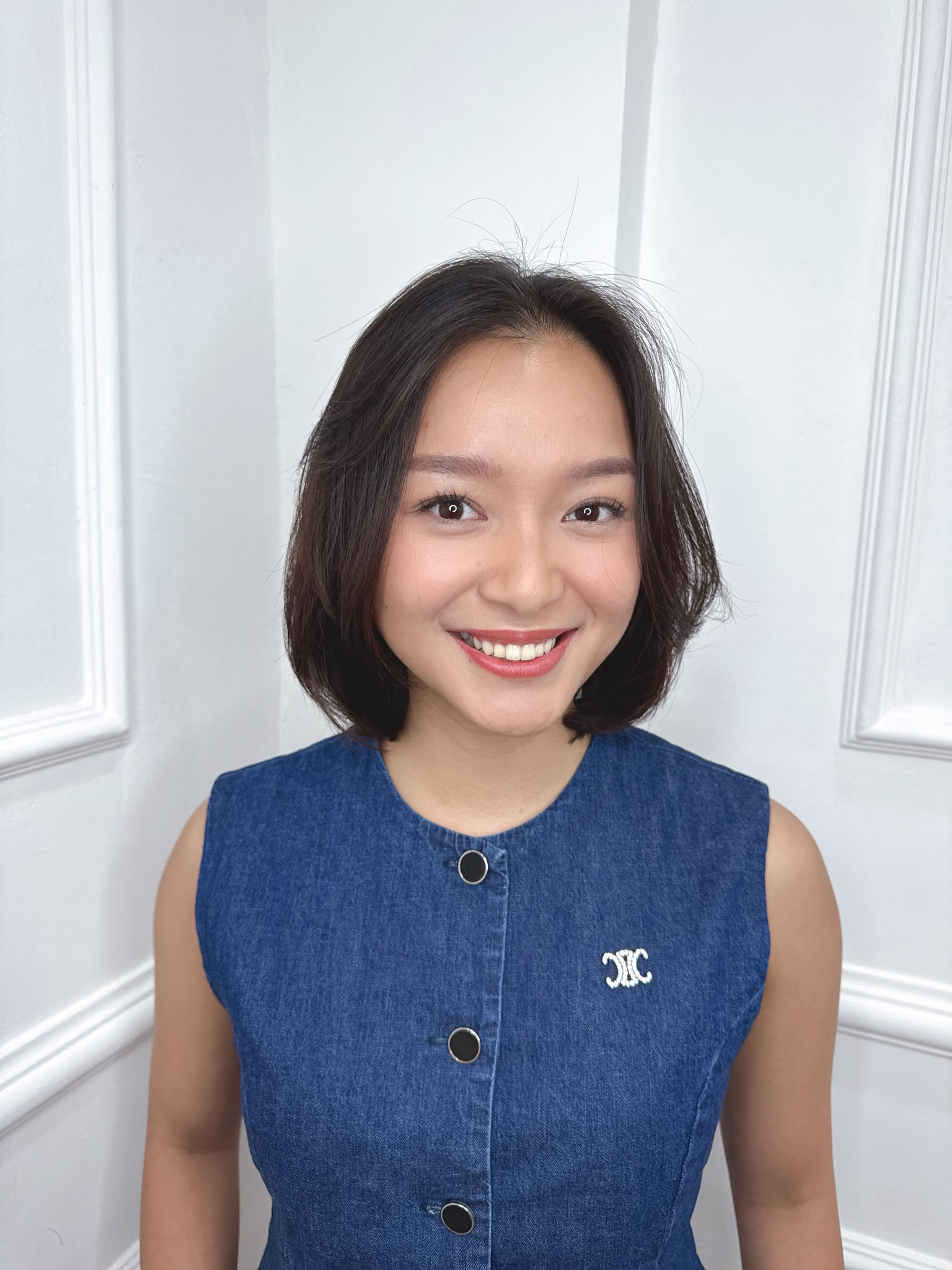 Medium Bob Cut × Natural Brown Hair Color