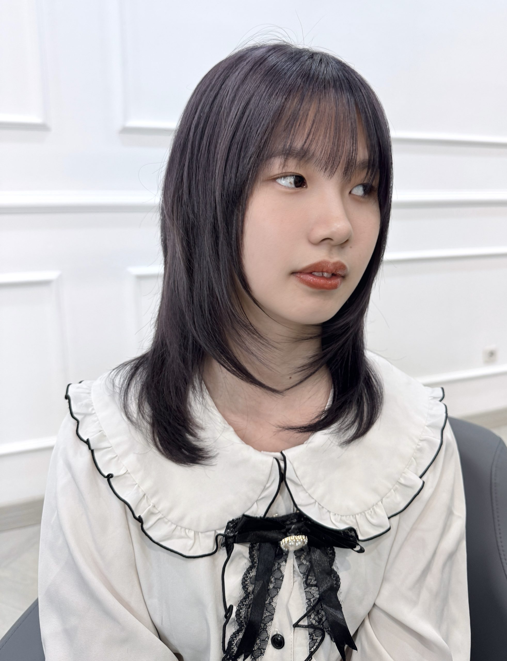 Medium Layer Cut × Brown Color