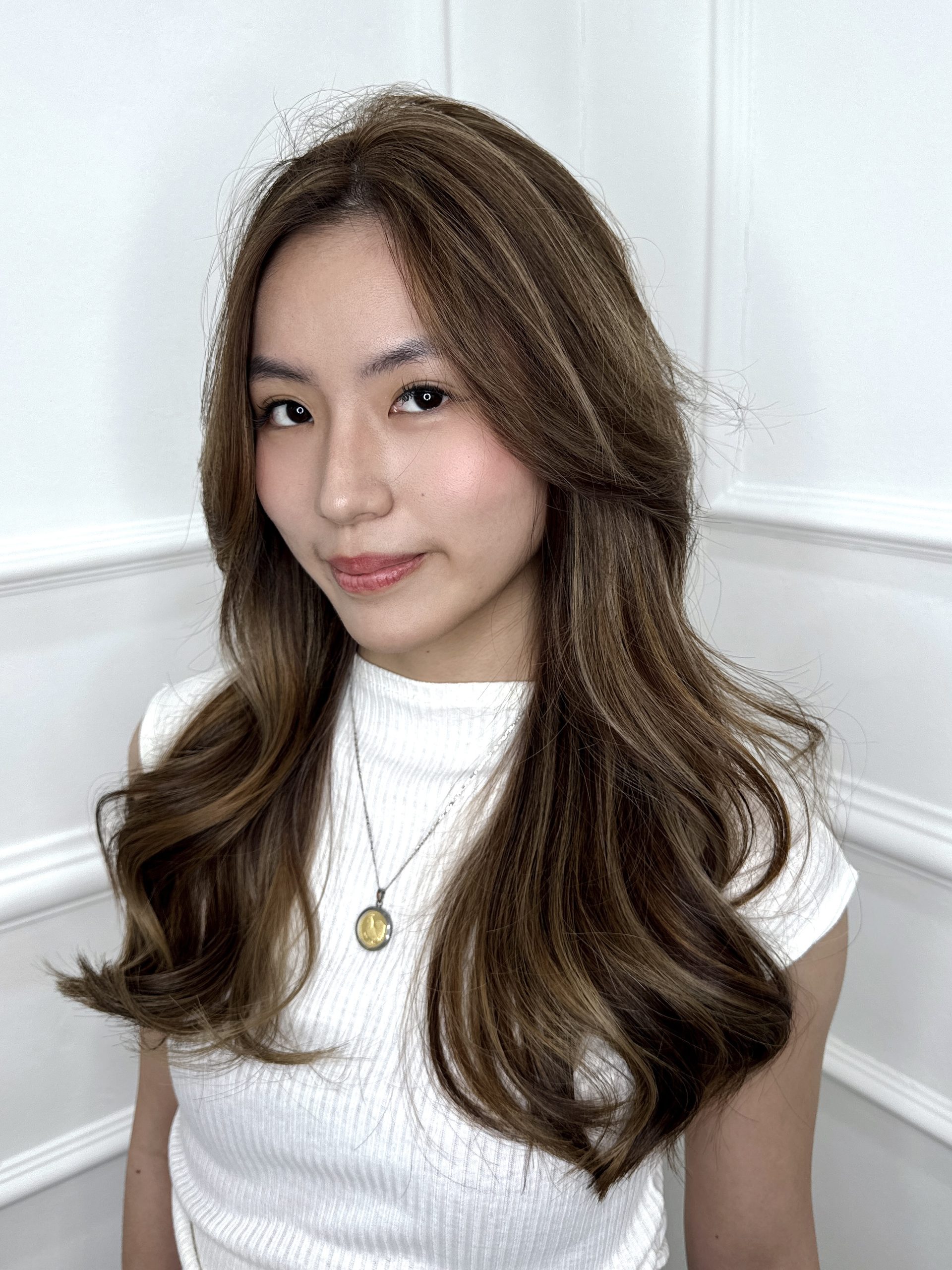 Long Layer Cut x Beige Highlight Color