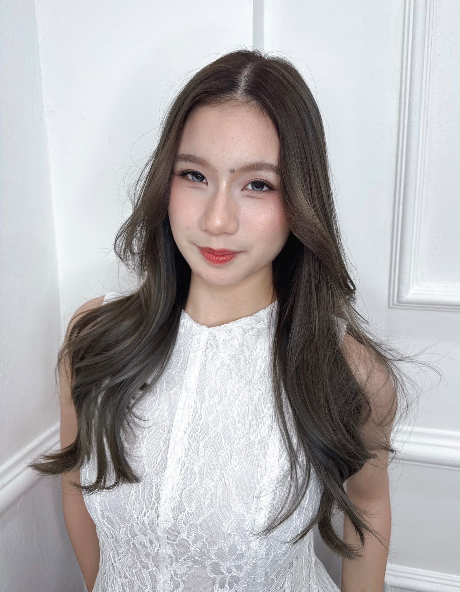 Long Layer Cut × Ash Gray Highlights